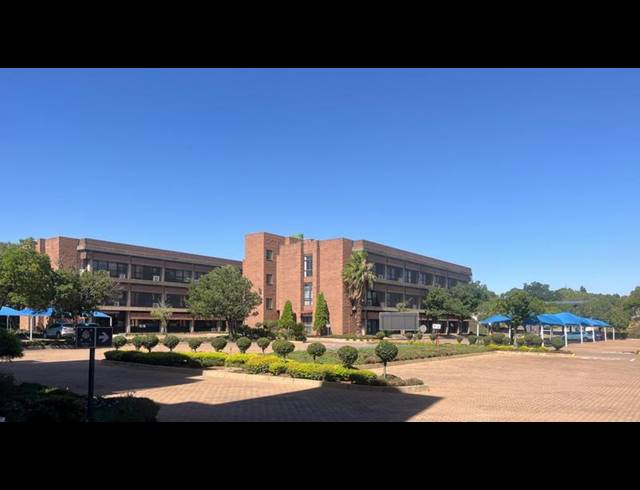 BUSINESS PROPERTY TO RENT IN MEYERSDAL